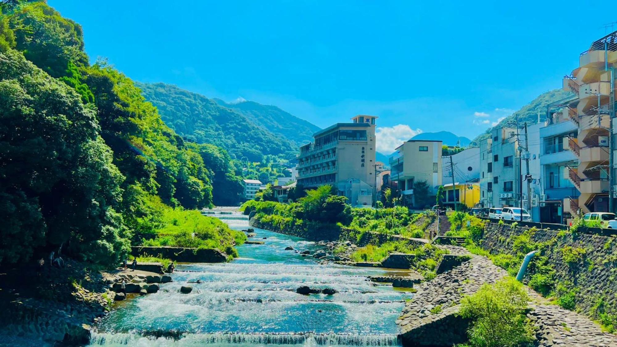 Toyoko Inn Odawara Eki Higashi Guchi Exterior foto