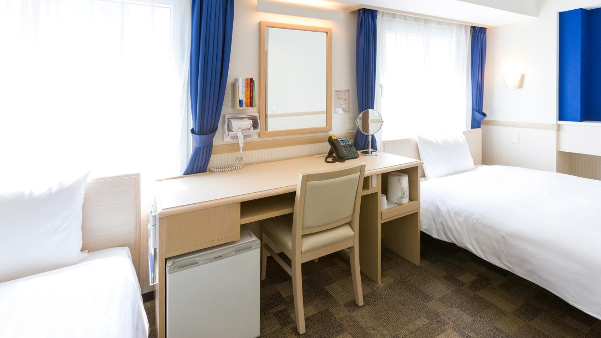 Toyoko Inn Odawara Eki Higashi Guchi Habitación foto